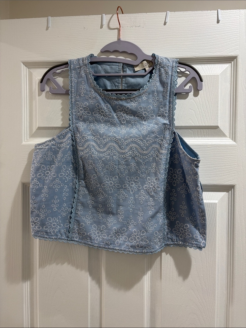 Loft Women’s Size 8 100% Cotton Cropped Fitted Blouse Embroidered Baby Blue